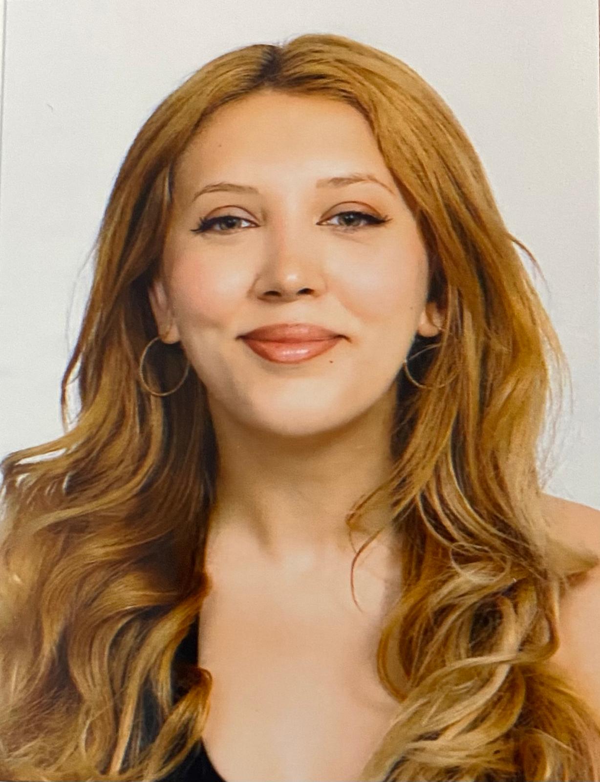 Psikolog Deniz Karagülmez